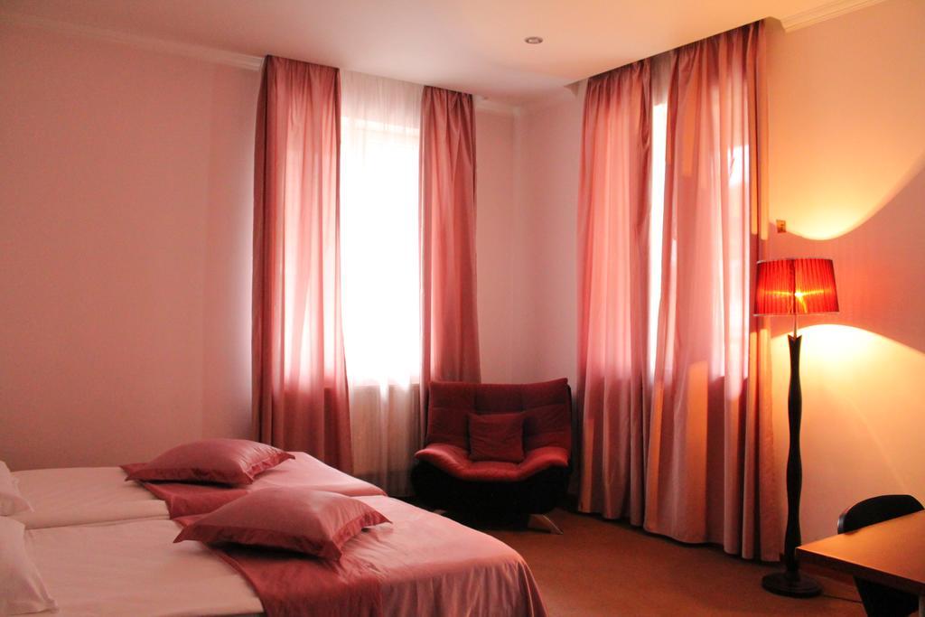 Apartment Vake Тбилиси Екстериор снимка